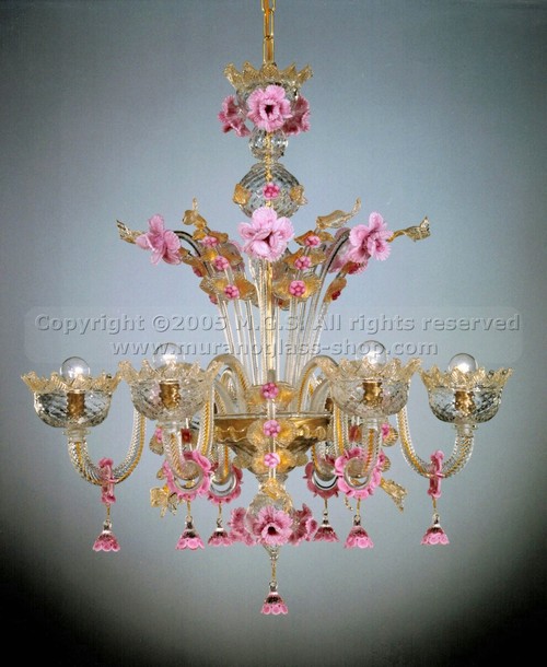Murano lámparas de la serie 095, Araña de cristal decorada con oro y pasta de color rosa a seis semáforos.