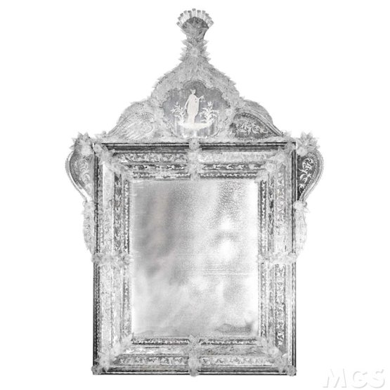 Espejo angarano, Espejo grabado y antiguo en estilo veneciano.