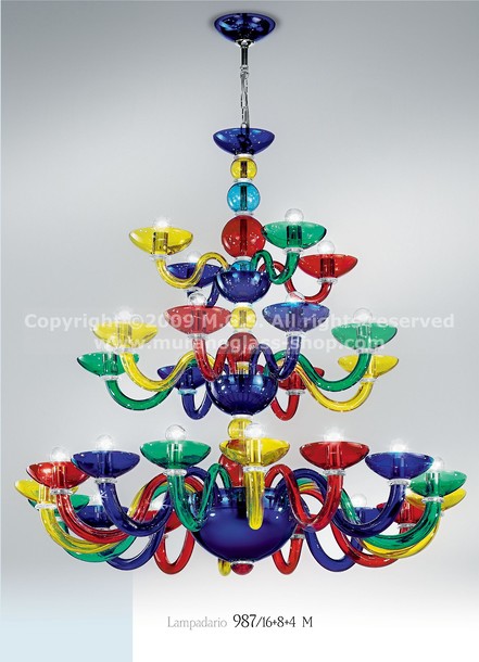 987 lámparas multicolores, Araña luces multicolores flamenca, en veintiún
