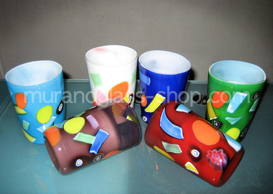 Gafas de Arlequín, Conjunto de seis vasos de colores