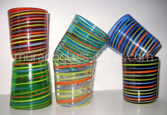 Gafas con marca de agua, Seis vasos de color con filigrana de