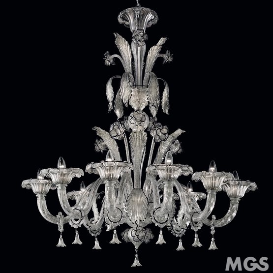 Candelabro de cristal plateado, Araña de cristal y plata