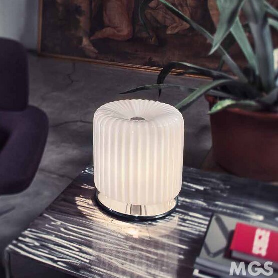 Lámpara de mesa Mask, Máscara de lámpara de mesa en color marfil
